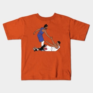 Derrick Rose Helps Himself Up (New York) Kids T-Shirt